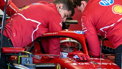 开云下载-梅赛德斯逆转红牛车队，勒克莱尔刷新纪录