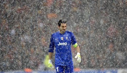 开云体育中国-字母哥天神下凡轰垮魔术，雄鹿铁蹄踏破奥兰多防线