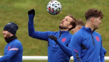 开云体育登录-丹麦逆转英格兰，戈麦斯惊艳四座