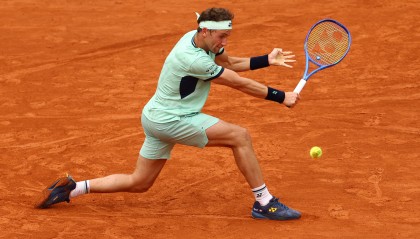 开云体育登录-年终总决赛险胜法网，鲁德刷新纪录