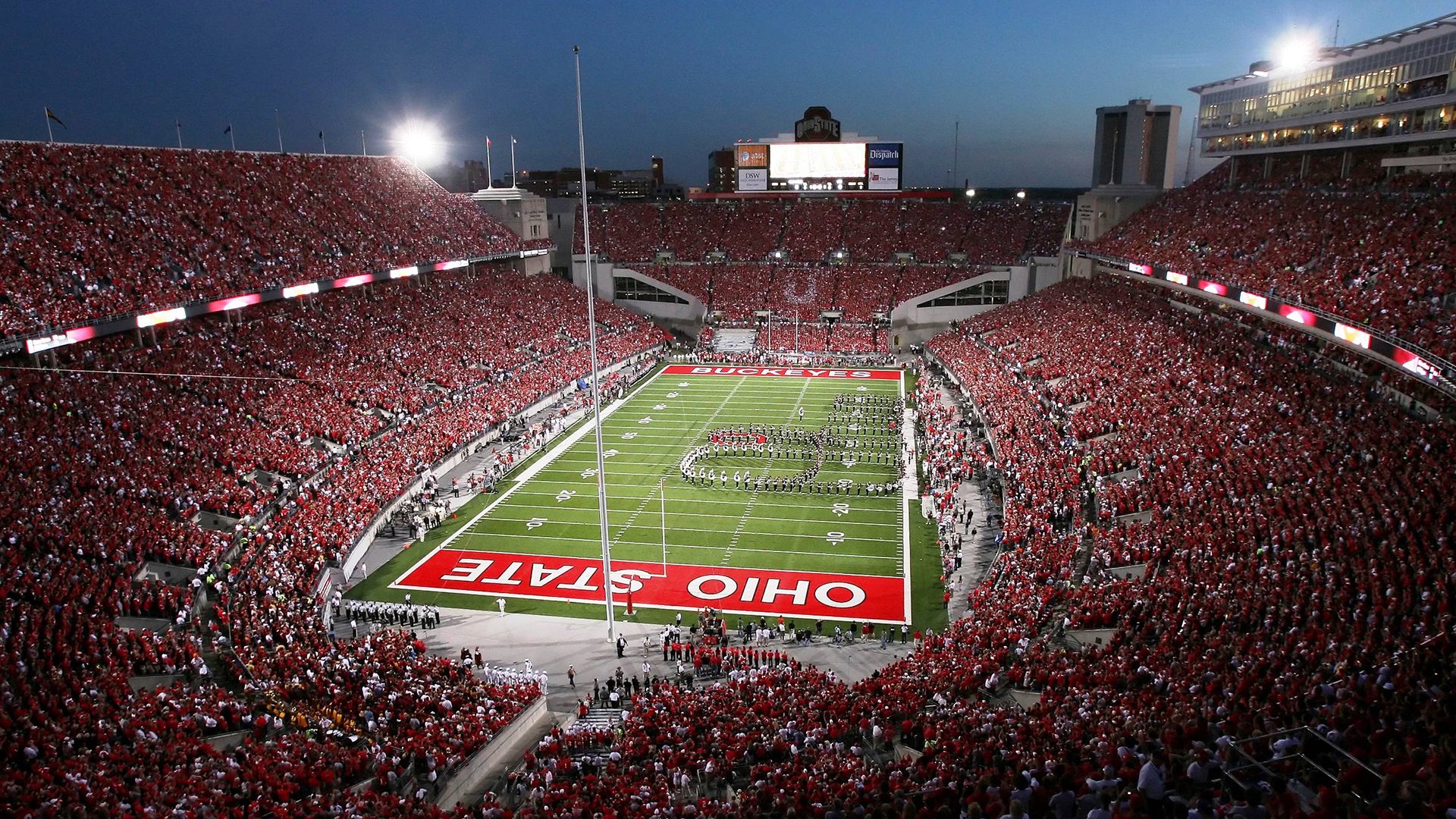 黄蜂蛰醒北京魂,F1引擎轰鸣中,一场超越胜负的街头救赎