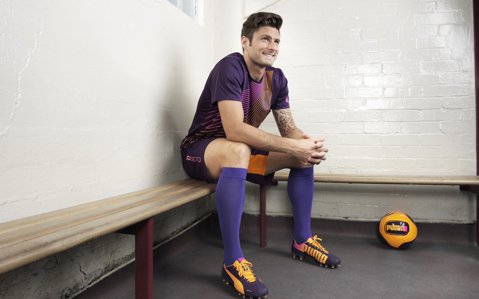 里程碑夜，非洲足球的惊雷与欧洲足坛的暗涌，当卡塞米罗登顶，加纳在莱比锡写下冷门注脚